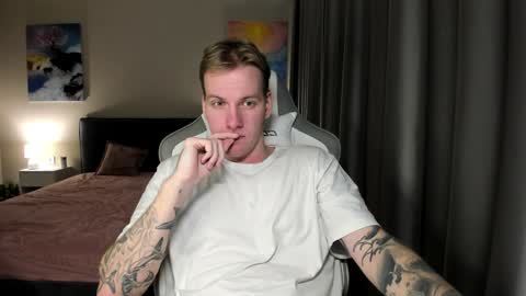 Louis  online show from 12.25.24