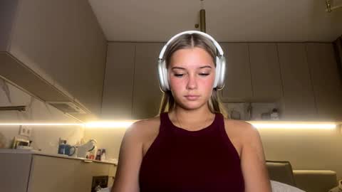 Snapshot of lourapimenta chatting on 02.17.26 Eliza online show from 02.17.26