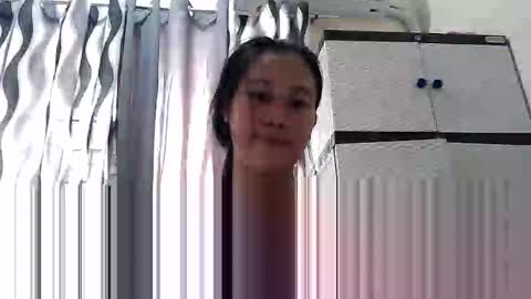 louxx1 online show from 11.04.25