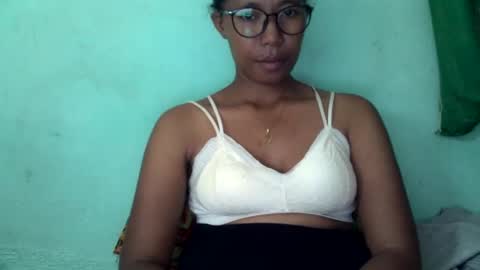 Snapshot of lovaelisa chatting on 03.09.25 lovaelisa online show from 03.09.25