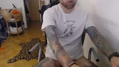 Guapito online show from 12.17.25