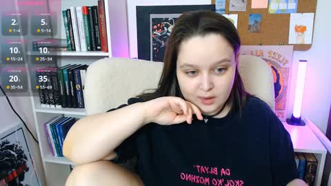 Mia  online show from 04.05.26