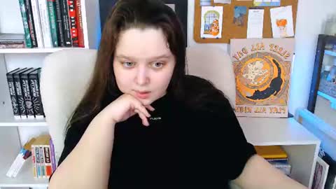 Mia  online show from 07.11.26