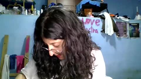 love_electra online show from 10.10.25