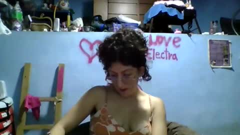 love_electra online show from 11.12.25
