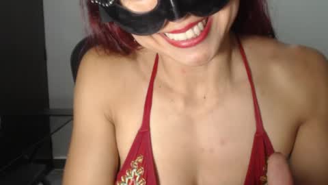 Nina online show from 09.22.25