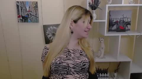 Alexya online show from 02.14.25