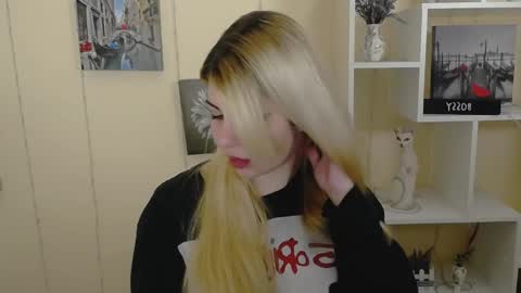 Alexya online show from 02.16.25