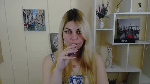 Alexya online show from 02.19.25