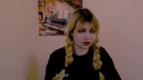 Alexya online show from 03.05.25