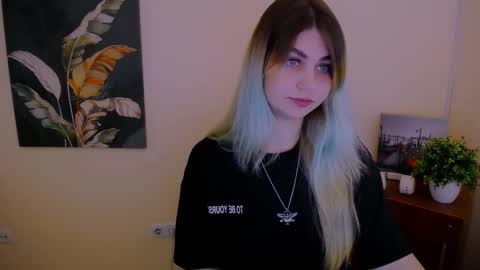 Alexya online show from 09.10.25