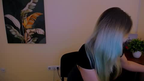 Alexya online show from 09.18.25