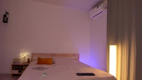 Snapshot of love_melody chatting on 10.15.25 online show from 10.15.25