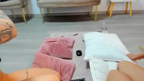 Snapshot of love_mexoxo chatting on 05.30.26 Andreea online show from 05.30.26