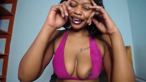 Niah online show from 09.29.25