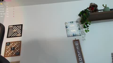 Snapshot of love_sharol chatting on 12.16.24 Sharol Leon online show from 12.16.24