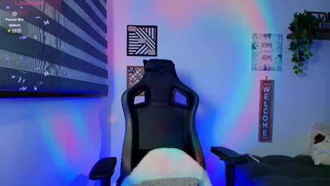 Snapshot of love_sharol chatting on 02.22.25 Sharol Leon online show from 02.22.25