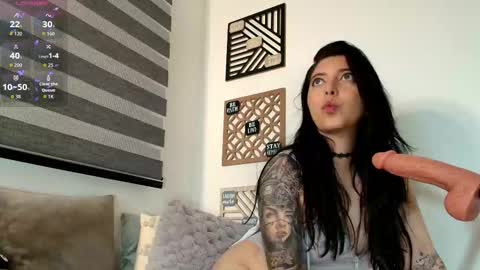 Snapshot of love_sharol chatting on 09.17.25 Sharol Leon online show from 09.17.25