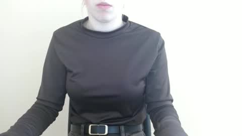 Vivian online show from 04.10.26