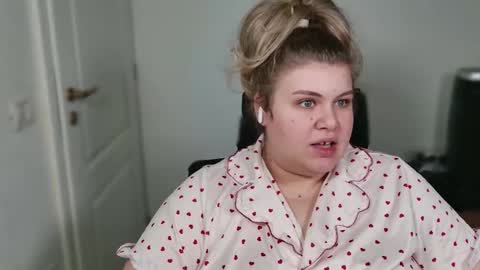 Ally online show from 12.04.25