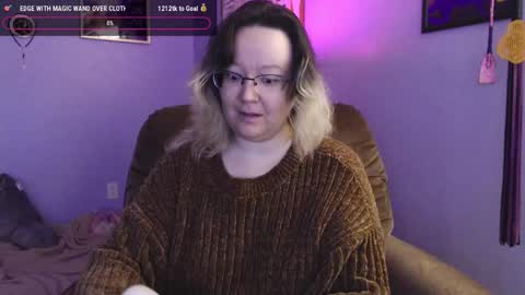 love_you_julia online show from 11.19.25