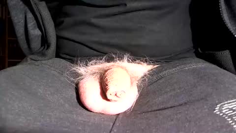 Snapshot of loveboys2025 chatting on 11.16.25 loveboys2025 online show from 11.16.25