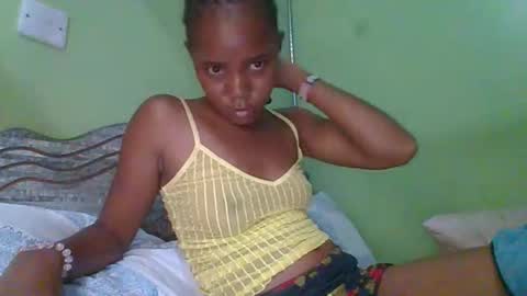 lovegal335 online show from 12.18.25