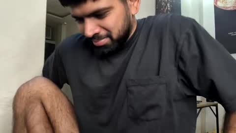 Snapshot of lovehairyindian chatting on 03.10.25 Indian hairy online show from 03.10.25