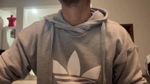 Loveisperfect online show from 12.17.25