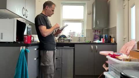 Snapshot of loveit23456 chatting on 11.04.25 getnaked123 online show from 11.04.25