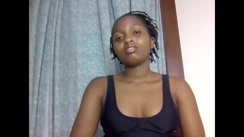 Snapshot of lovelbrownie chatting on 10.16.25 lovelbrownie online show from 10.16.25