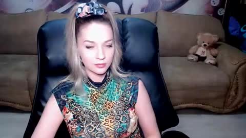 private open online show from 01.18.25