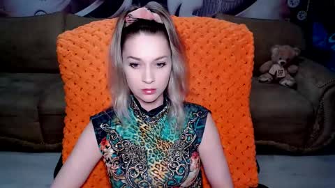 private open online show from 02.01.25