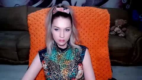 private open online show from 02.01.25