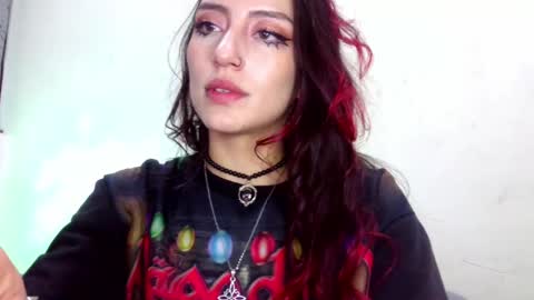 Snapshot of lovely_akira_xwx chatting on 05.08.26 Tami online show from 05.08.26