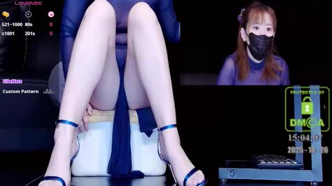 Snapshot of lovely_asahi chatting on 10.26.25 lovely asahi online show from 10.26.25