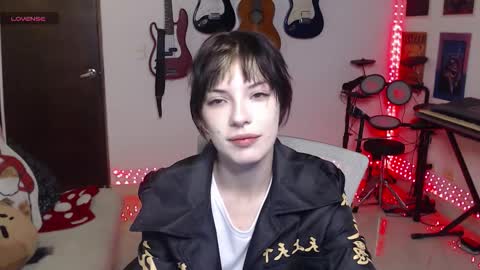 Snapshot of lovely_cass chatting on 10.18.25 Cassie online show from 10.18.25