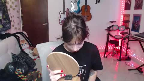 Snapshot of lovely_cass chatting on 10.30.25 Cassie online show from 10.30.25