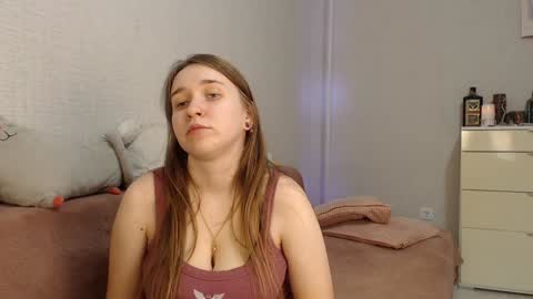 Lovely Hayley online show from 12.17.24