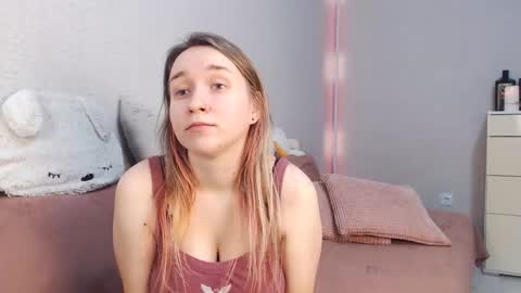 Lovely Hayley online show from 02.06.26