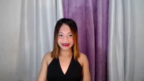 lovely_lianne online show from 10.10.25