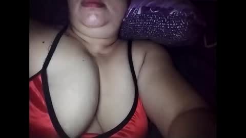 lovely_orchid online show from 11.25.25