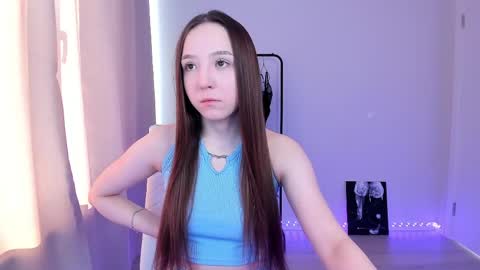 Snapshot of lovely_poppy chatting on 06.05.26 Lolly online show from 06.05.26