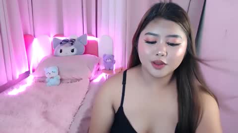 lovely_shine online show from 03.06.26