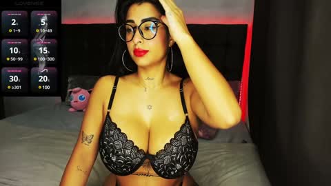 lovely violet13 online show from 01.29.25