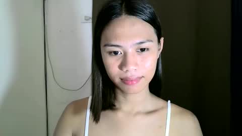 lovely_yvoneslutty online show from 09.16.25