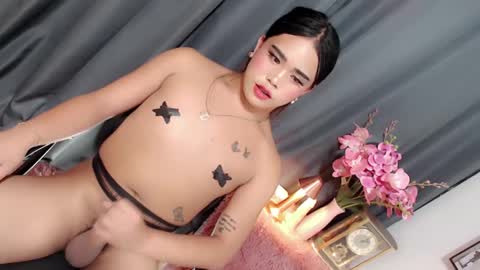 Snapshot of lovelydollsandra chatting on 02.19.25 lovelydollsandra online show from 02.19.25
