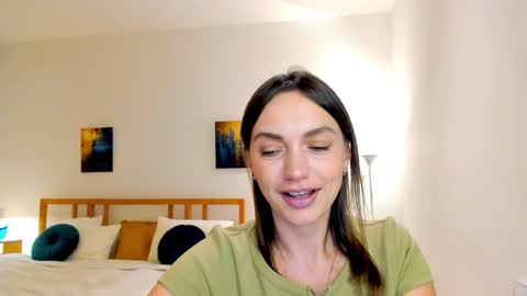 Mia online show from 12.07.24