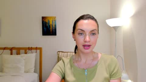 Mia online show from 01.03.25