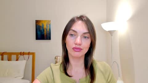 Mia online show from 01.04.25